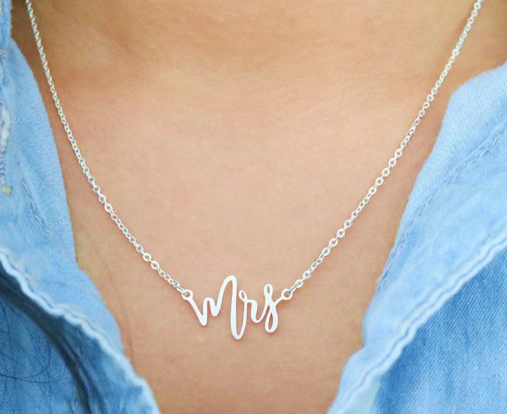 The Mrs. Necklace